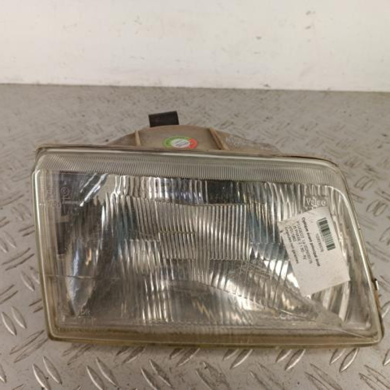 Optique avant principal droit (feux)(phare) PEUGEOT 205