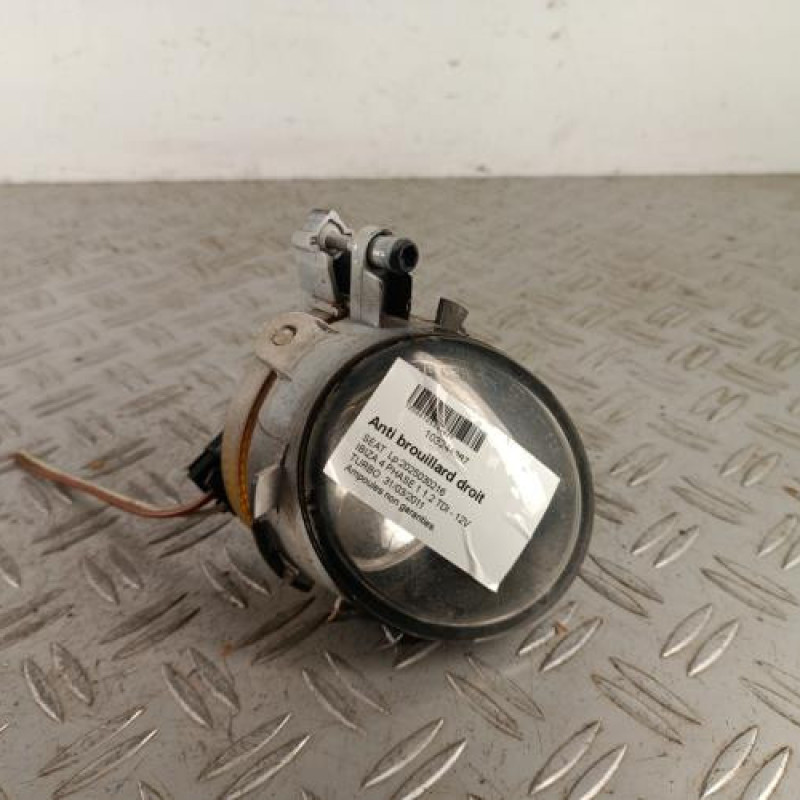 Anti brouillard droit (feux) SEAT IBIZA 4 Anti brouillard droit (feux) SEAT IBIZA 4