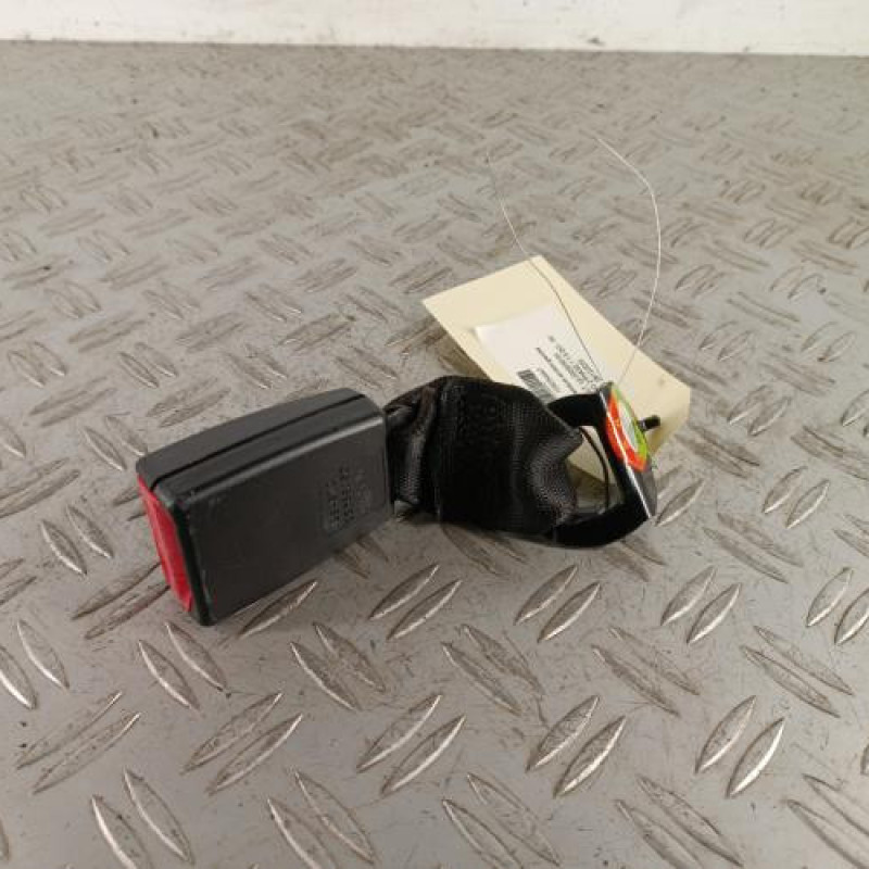 Attache ceinture arriere gauche RENAULT TWINGO 2