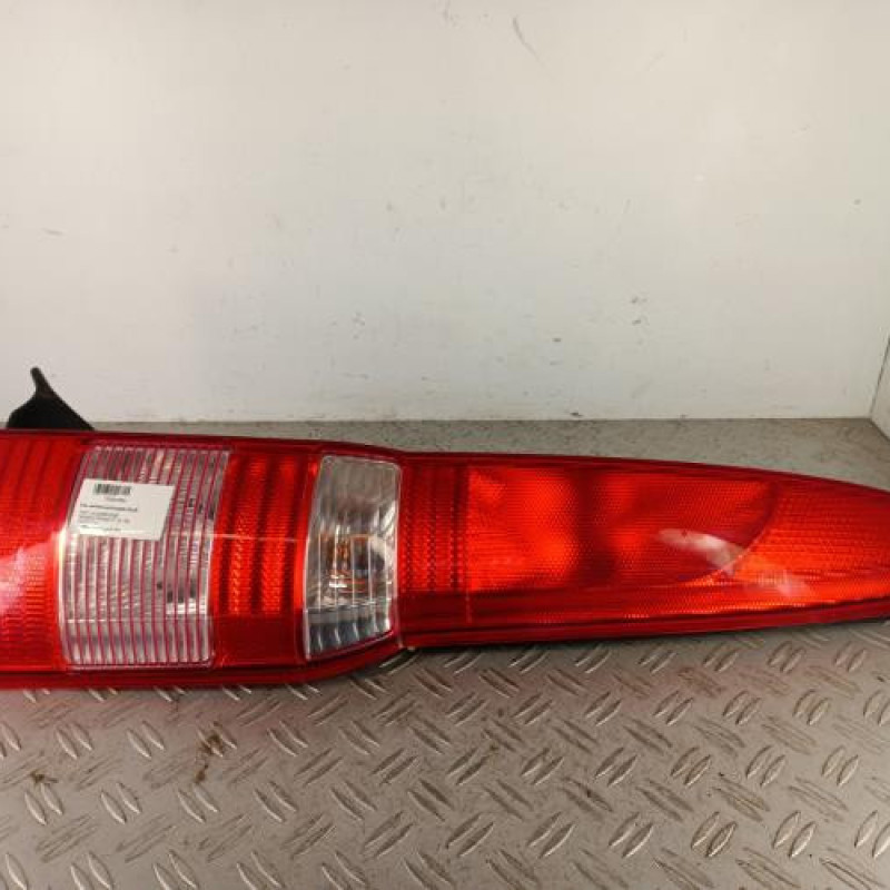 Feu arriere principal droit (feux) FIAT PANDA 2 Feu arriere principal droit (feux) FIAT PANDA 2