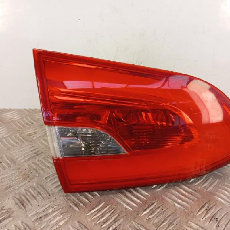 Feu arriere secondaire gauche (feux) PEUGEOT 308 2 SW Feu arriere secondaire gauche (feux) PEUGEOT 308 2 SW