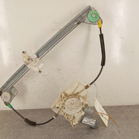 Leve vitre electrique avant droit PEUGEOT 406 Photo n°1
