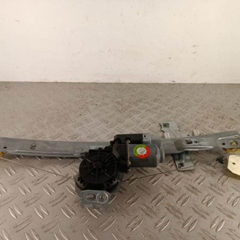 Leve vitre electrique avant droit PEUGEOT 207
