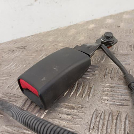 Attache ceinture avant droit KIA RIO 3