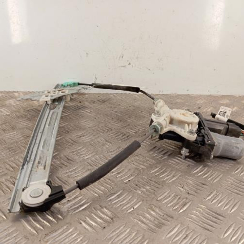 Leve vitre electrique avant gauche KIA RIO 3