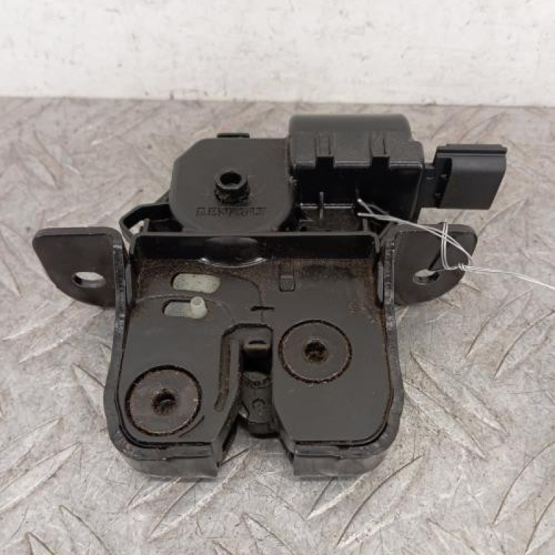 Serrure de hayon RENAULT CAPTUR 1 Serrure de hayon RENAULT CAPTUR 1