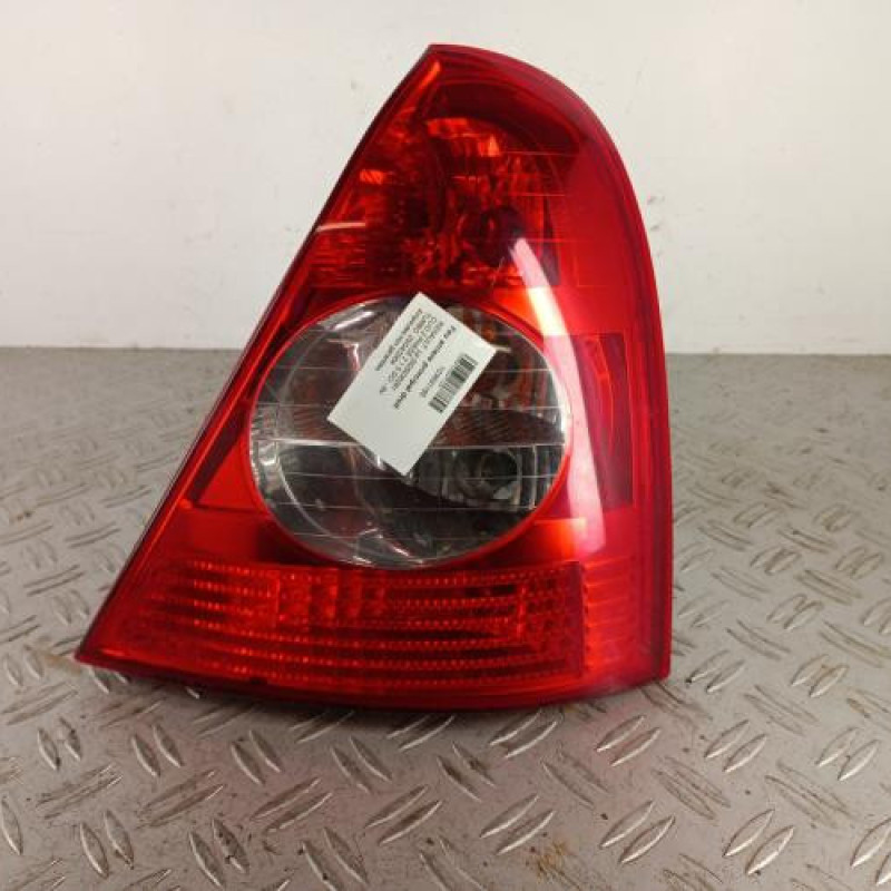 Feu arriere principal droit (feux) RENAULT CLIO 2 Feu arriere principal droit (feux) RENAULT CLIO 2