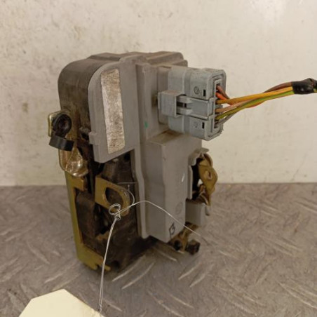 Serrure avant droit PEUGEOT 206