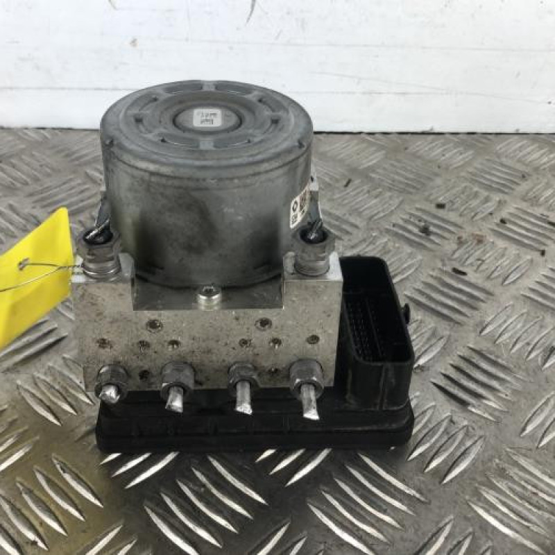 Bloc ABS (freins anti-blocage) RENAULT TRAFIC 3 COURT Bloc ABS (freins anti-blocage) RENAULT TRAFIC 3 COURT