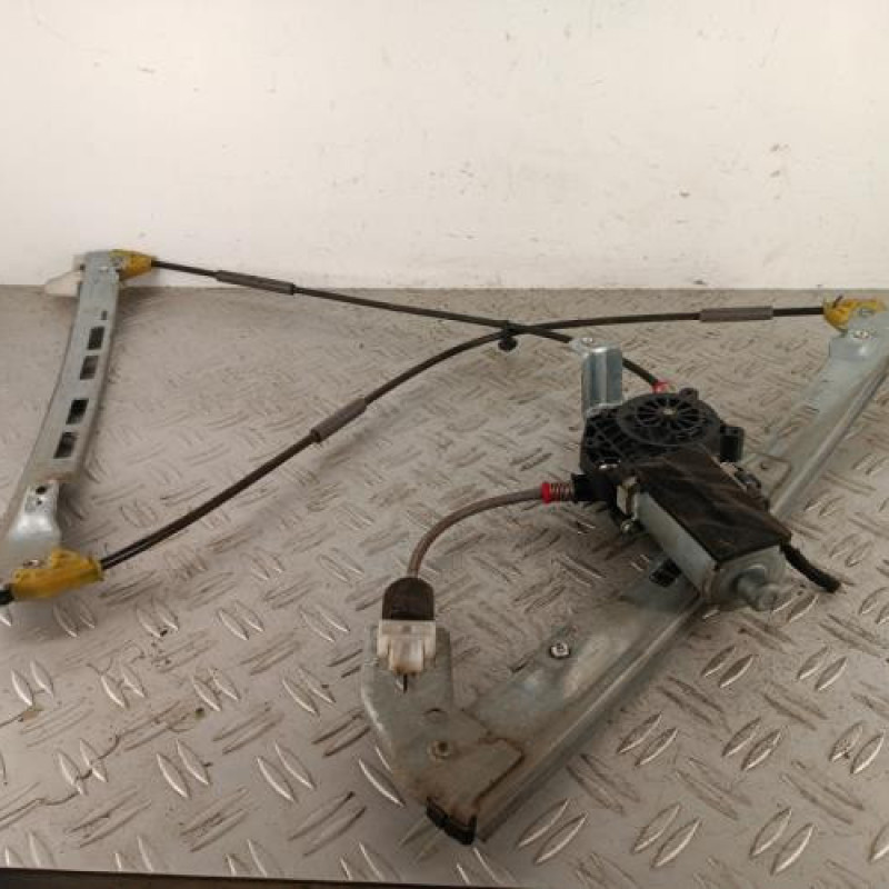 Leve vitre electrique avant gauche PEUGEOT 206