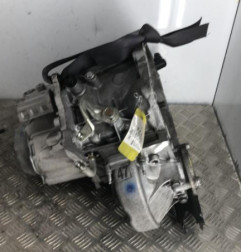 Boite de vitesses PEUGEOT 208 1 Photo n°4