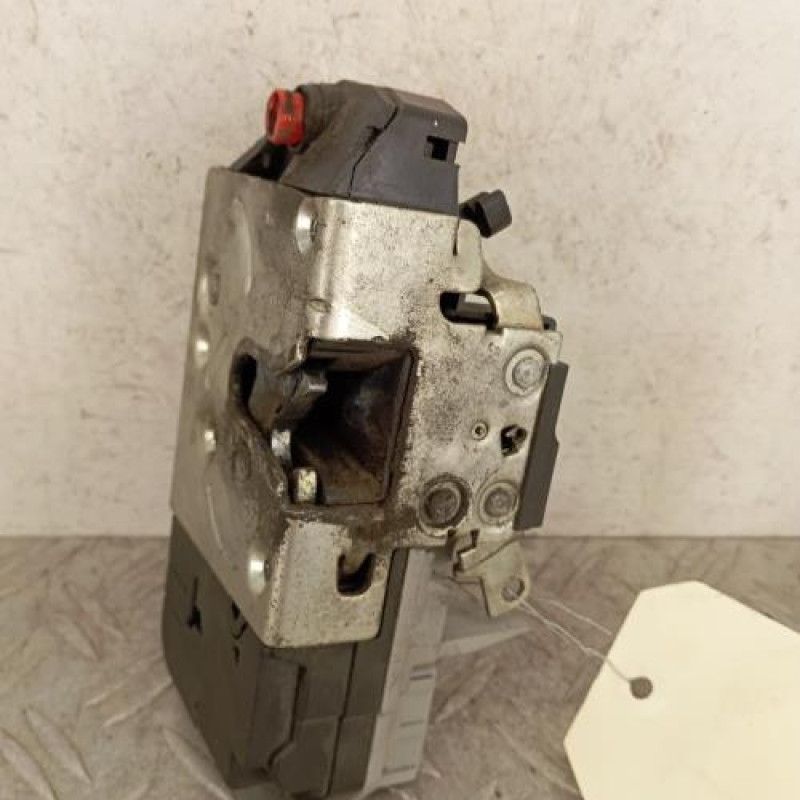 Serrure arriere droit PEUGEOT 206+