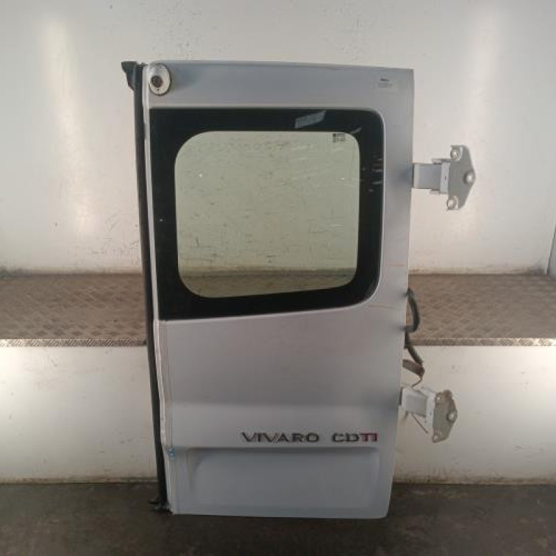 Porte de coffre droit OPEL VIVARO 1