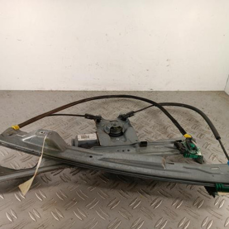Leve vitre electrique avant droit RENAULT CLIO 3 Photo n°1