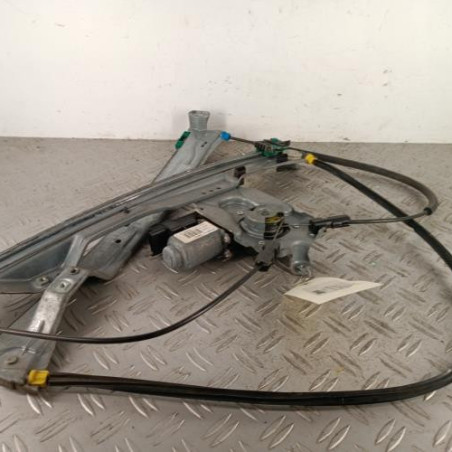 Leve vitre electrique avant gauche RENAULT CLIO 3