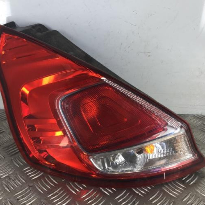 Feu arriere principal gauche (feux) FORD FIESTA 6 Feu arriere principal gauche (feux) FORD FIESTA 6
