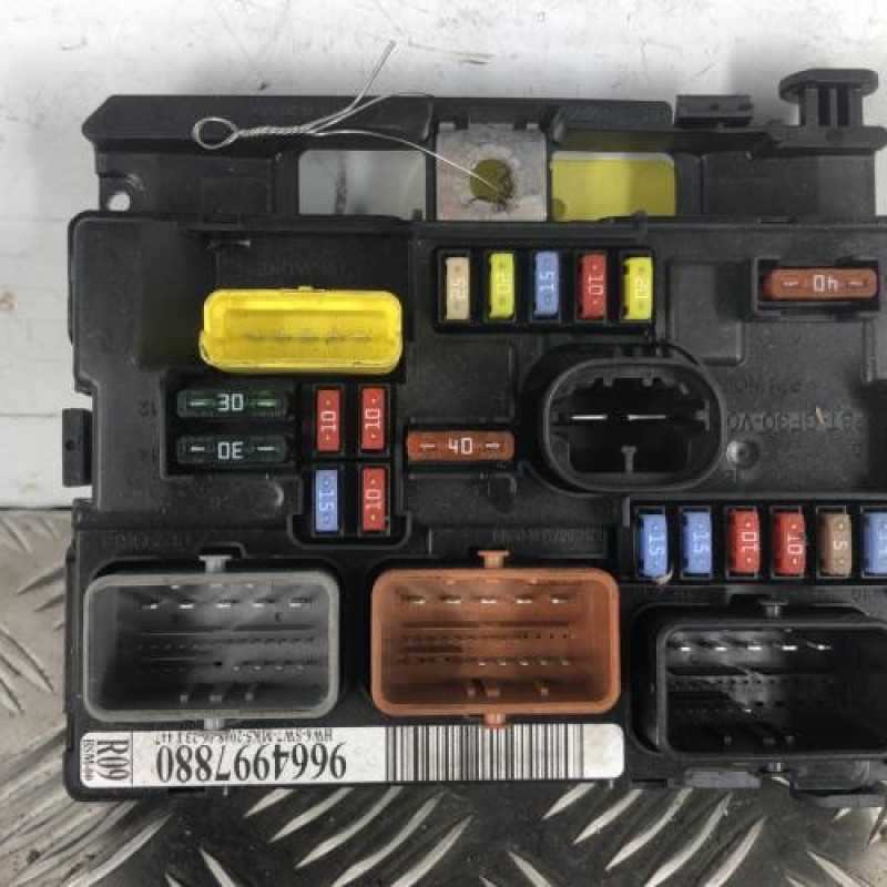 Boitier servitude moteur (BSM) PEUGEOT 207 Boitier servitude moteur (BSM) PEUGEOT 207