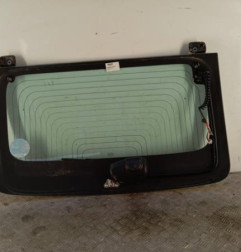 Lunette arriere PEUGEOT 107 Photo n°4