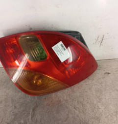 Feu arriere principal droit (feux) TOYOTA COROLLA VERSO 1