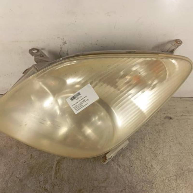 Optique avant principal gauche (feux)(phare) TOYOTA COROLLA VERSO 1