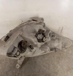 Optique avant principal gauche (feux)(phare) TOYOTA COROLLA VERSO 1