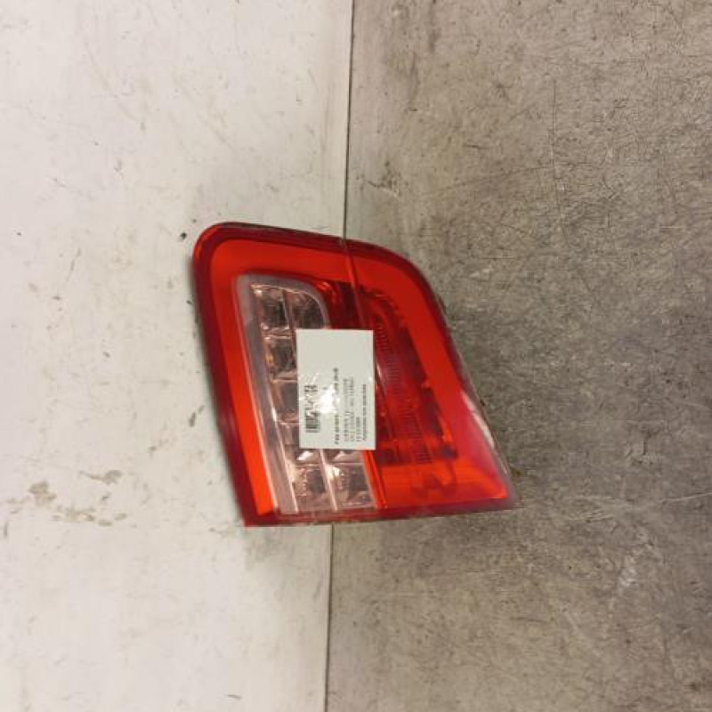 Feu arriere secondaire droit (feux) CITROEN C5 2 Feu arriere secondaire droit (feux) CITROEN C5 2