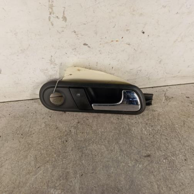 Poignee interieur avant droit SEAT IBIZA 3