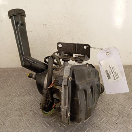 Pompe de direction PEUGEOT 308 1