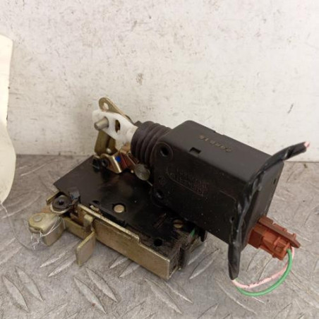 Serrure avant droit PEUGEOT 106