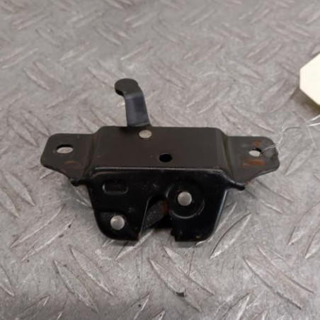 Serrure de hayon PEUGEOT 106