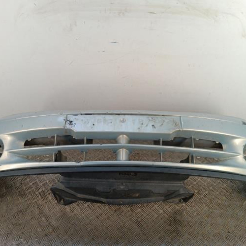 Pare choc avant RENAULT MEGANE 1