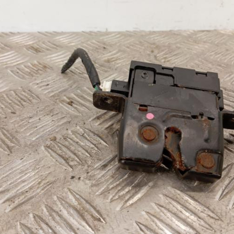 Serrure de hayon RENAULT KANGOO 2 Serrure de hayon RENAULT KANGOO 2