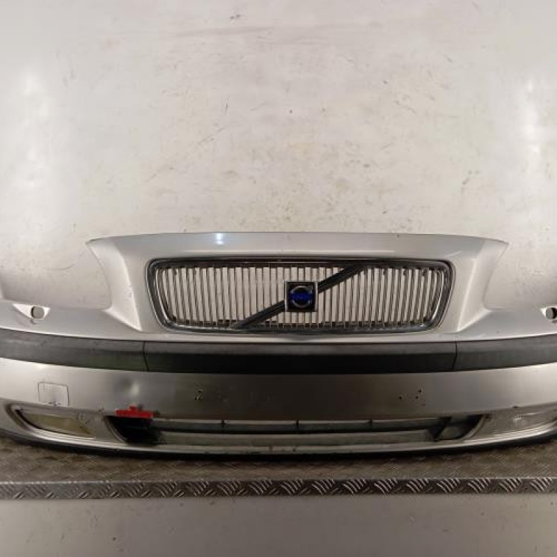 Pare choc avant VOLVO V 70 1