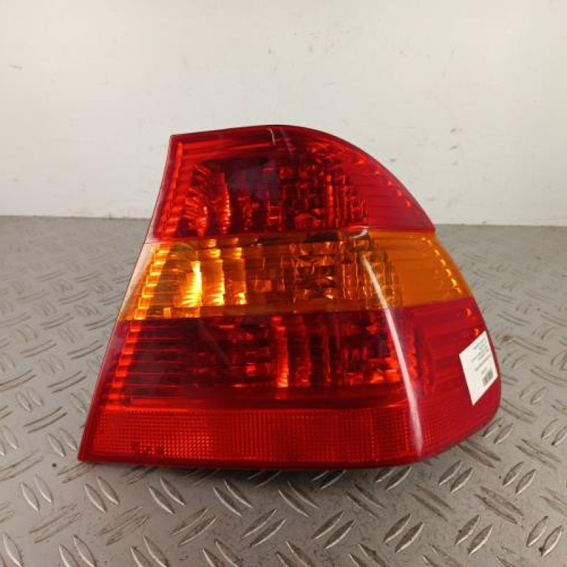 Feu arriere principal droit (feux) BMW SERIE 3 E46 Feu arriere principal droit (feux) BMW SERIE 3 E46