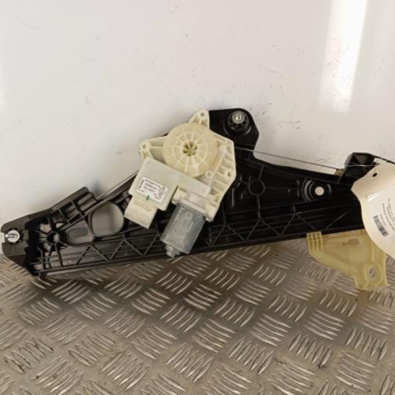 Leve vitre electrique arriere droit RENAULT CAPTUR 2