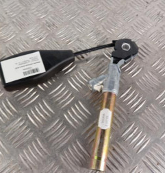Attache ceinture avant droit RENAULT TWINGO 1