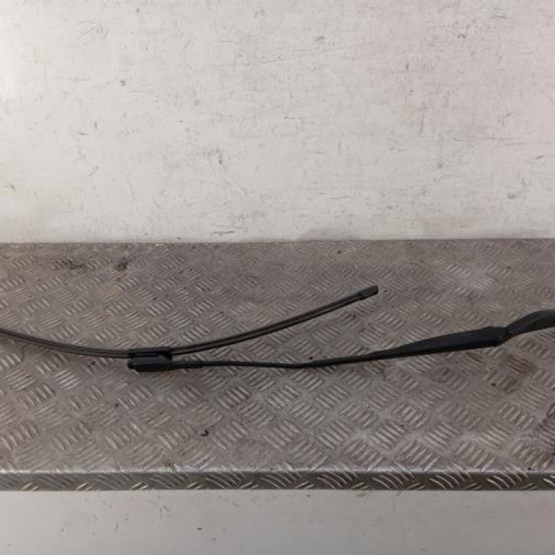 Bras essuie glace avant gauche RENAULT CAPTUR 1 Bras essuie glace avant gauche RENAULT CAPTUR 1