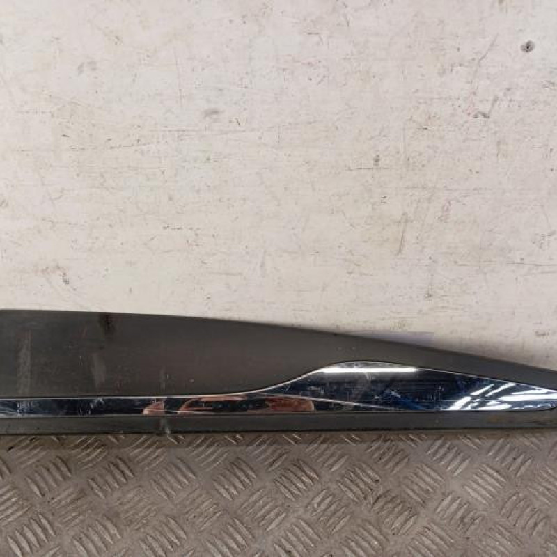 Baguette de porte arriere gauche  RENAULT CLIO 4