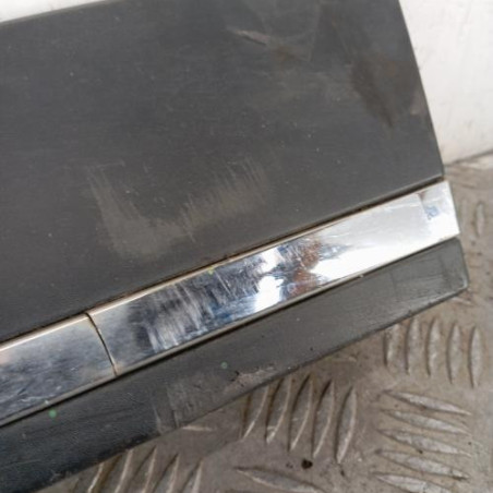 Baguette de porte avant gauche RENAULT CLIO 4
