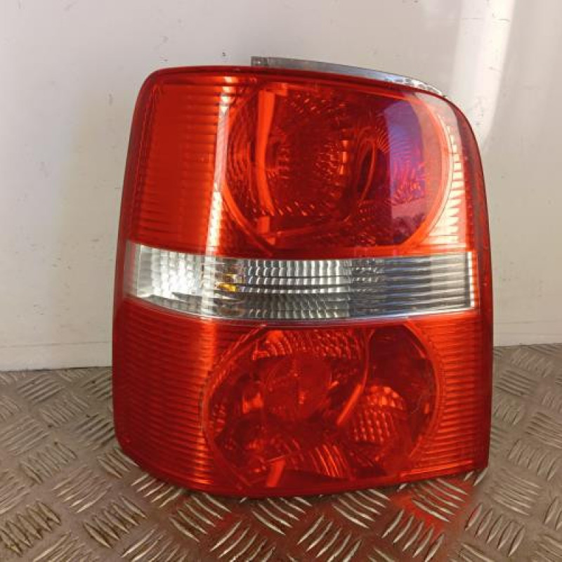 Feu arriere principal gauche (feux) VOLKSWAGEN TOURAN 1