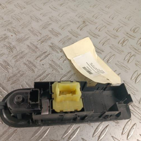 Interrupteur de leve vitre avant gauche RENAULT CLIO 4
