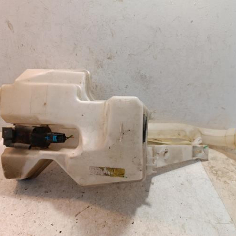 Vase de lave glace RENAULT CLIO 4 Vase de lave glace RENAULT CLIO 4