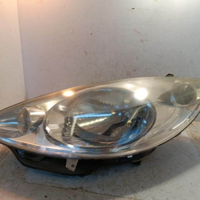 Optique avant principal gauche (feux)(phare) PEUGEOT 1007