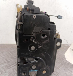 Serrure arriere droit VOLKSWAGEN GOLF 4 Photo n°1
