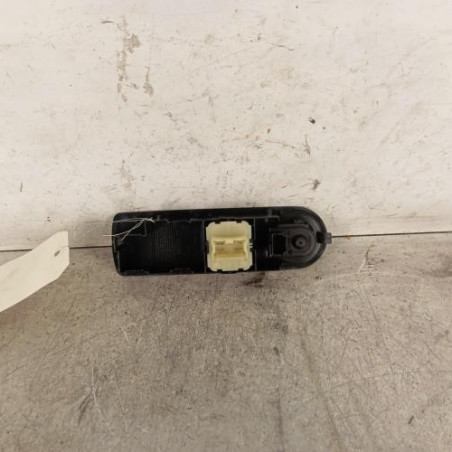 Interrupteur de leve vitre avant gauche RENAULT CLIO 4