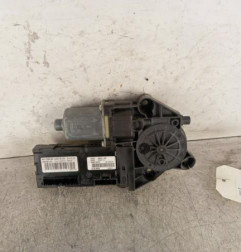 Moteur leve vitre avant gauche RENAULT MEGANE 3 Photo n°1