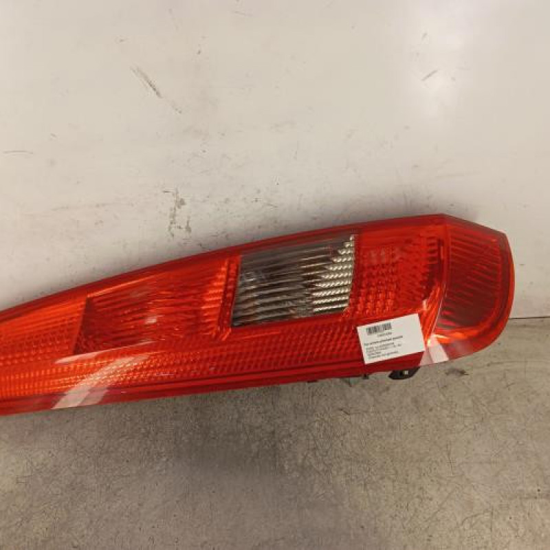Feu arriere principal gauche (feux) FORD FIESTA 5 Feu arriere principal gauche (feux) FORD FIESTA 5