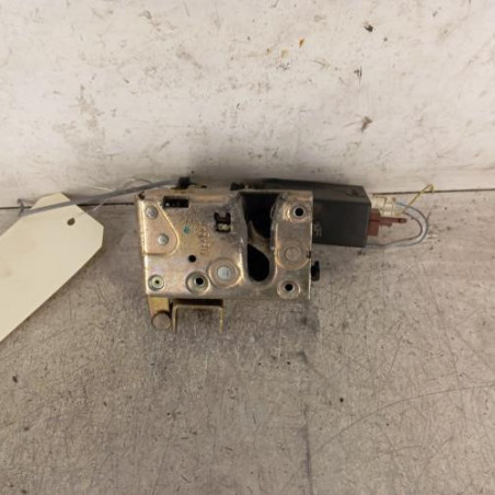 Serrure avant gauche PEUGEOT 106