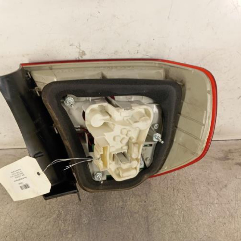 Feu arriere principal droit (feux) BMW SERIE 3 E90 Feu arriere principal droit (feux) BMW SERIE 3 E90