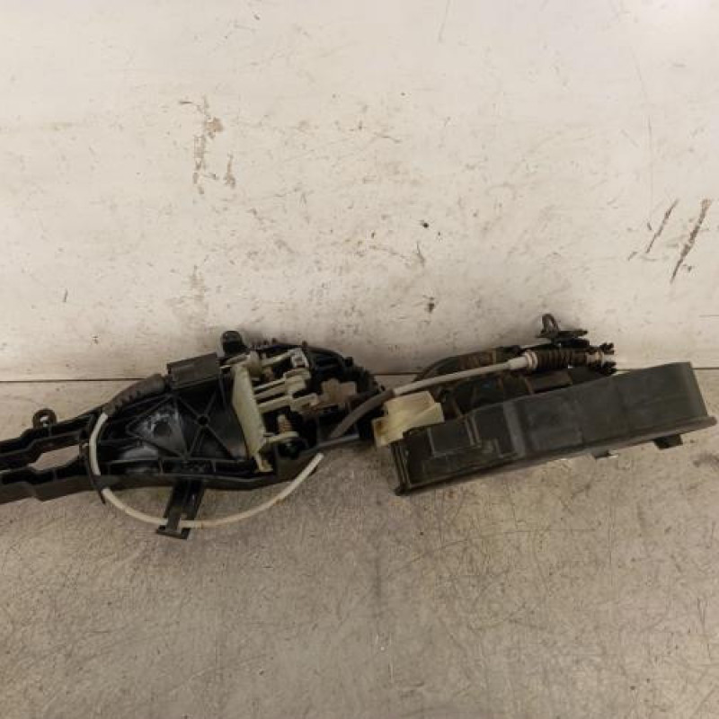 Serrure avant gauche BMW SERIE 3 E90 Serrure avant gauche BMW SERIE 3 E90